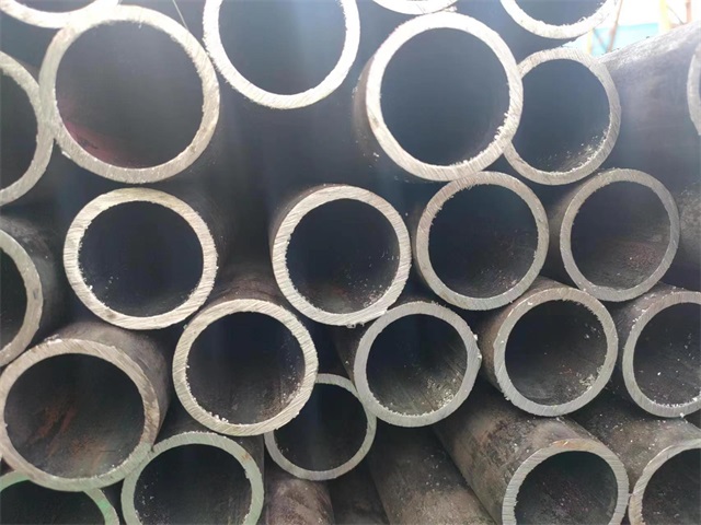 赤峰10#结构用无缝钢管